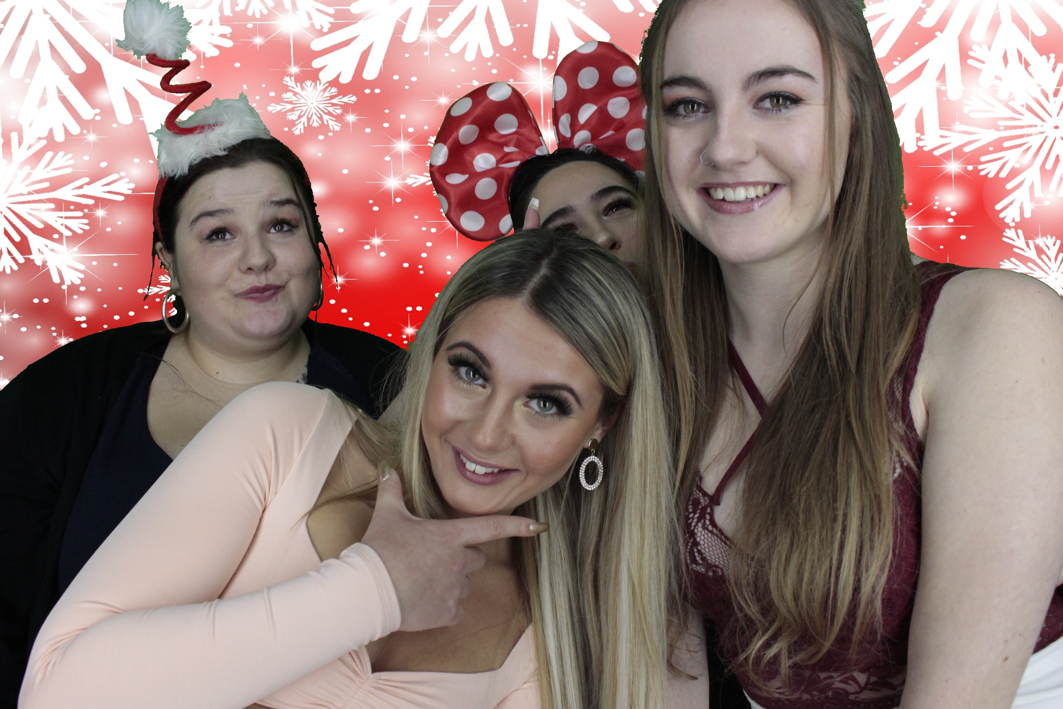 Domestic and General Christmas Party 2019 | View more photos from the event at gallery.myphotoboothexperience.co.uk/u/MyPhotoBoothExperienceLtd/Domestic-and-General-Christmas-Party-2019